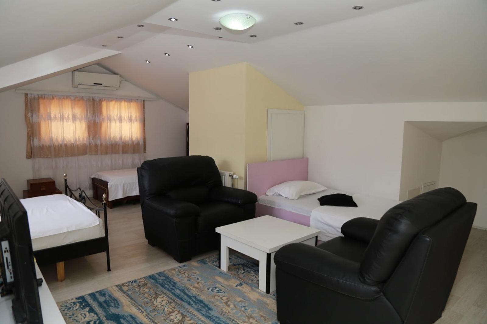 Hotel Venisi Prizren Bagian luar foto