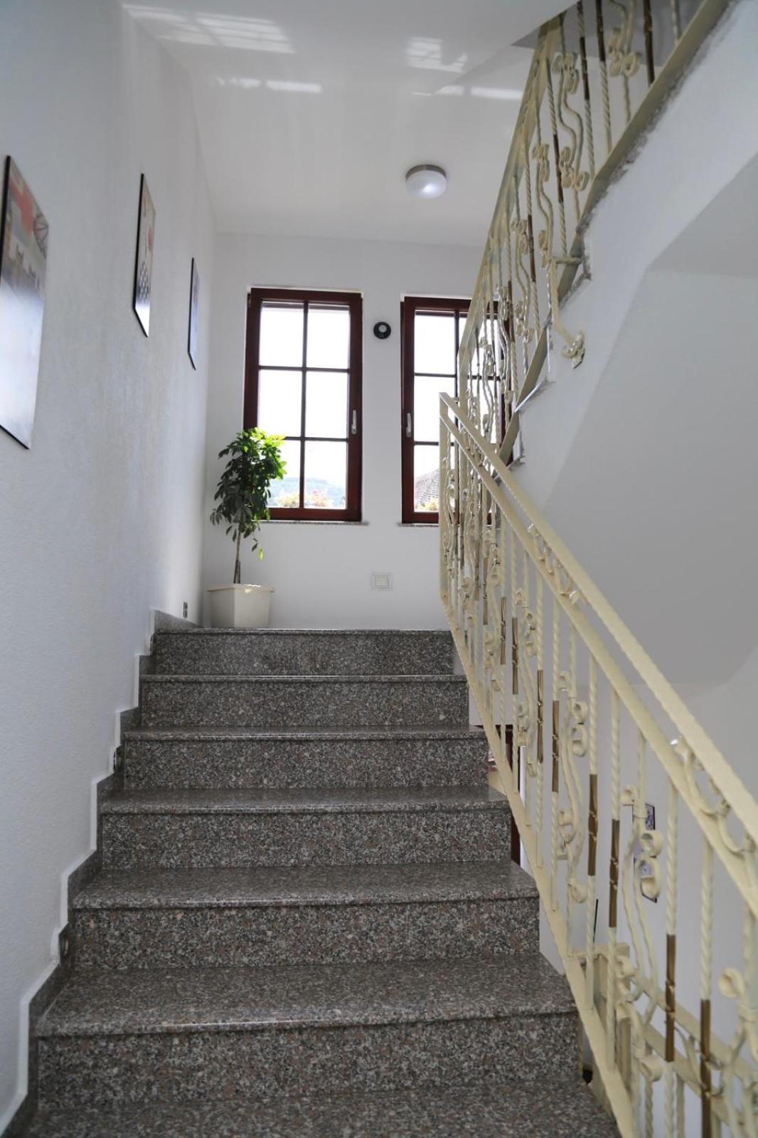 Hotel Venisi Prizren Bagian luar foto