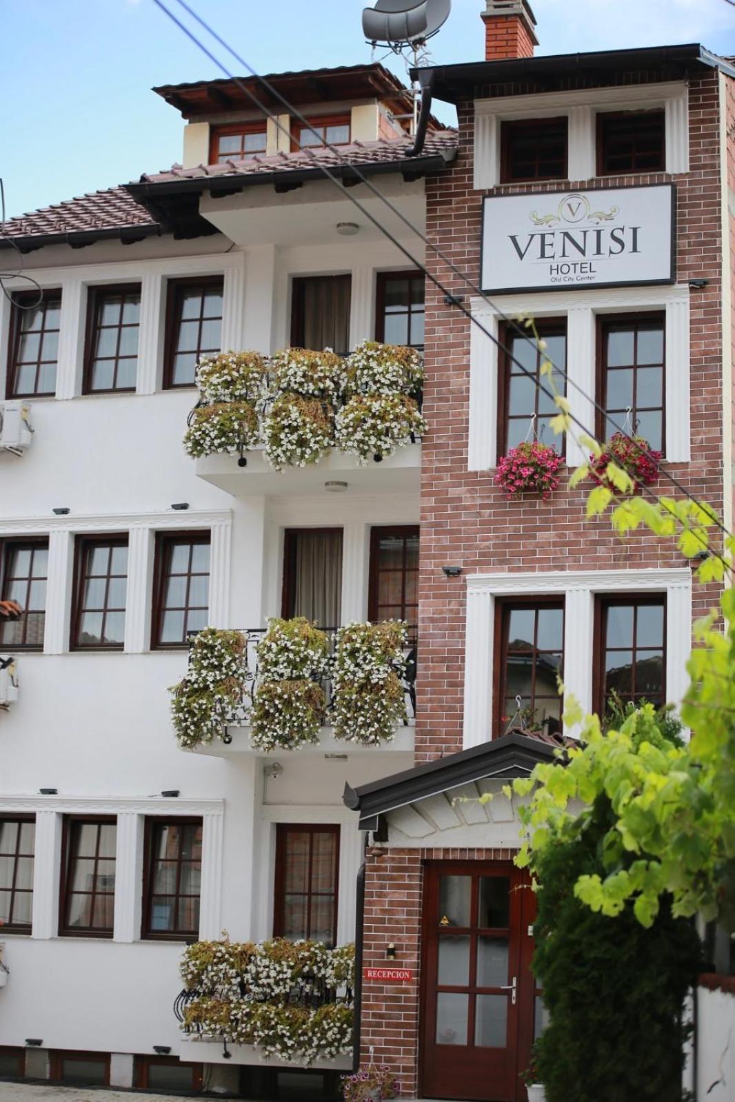 Hotel Venisi Prizren Bagian luar foto